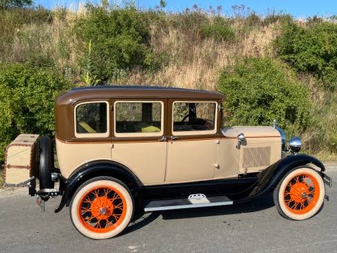 Die 5 besten Oldtimer-Mietservices in Hameln – Klassische Fahrzeuge für besondere Erlebnisse mieten