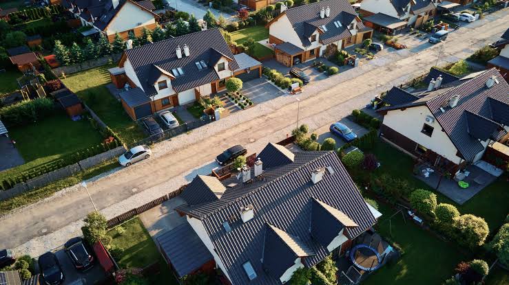 Fünf Angebote für Immobilien-Asset-Management in Wiesbaden – Leistungen und Zuständigkeiten sorgfältig vergleichen